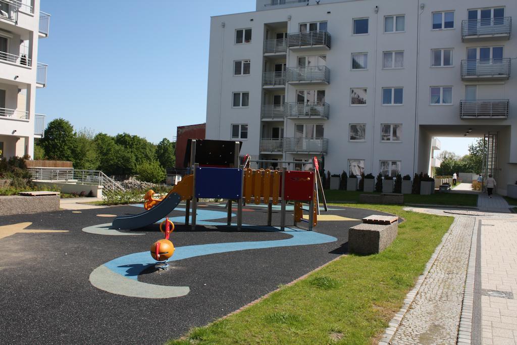 Apartamenty Karawela - Marina Primore Widok Na Morze กดัญสก์ ภายนอก รูปภาพ