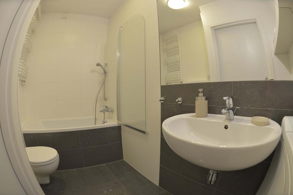 Apartamenty Karawela - Marina Primore Widok Na Morze กดัญสก์ ห้อง รูปภาพ